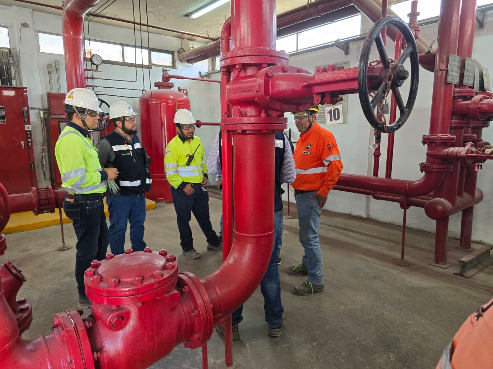 Equipo HERMES P.S.I. en operación industrial.